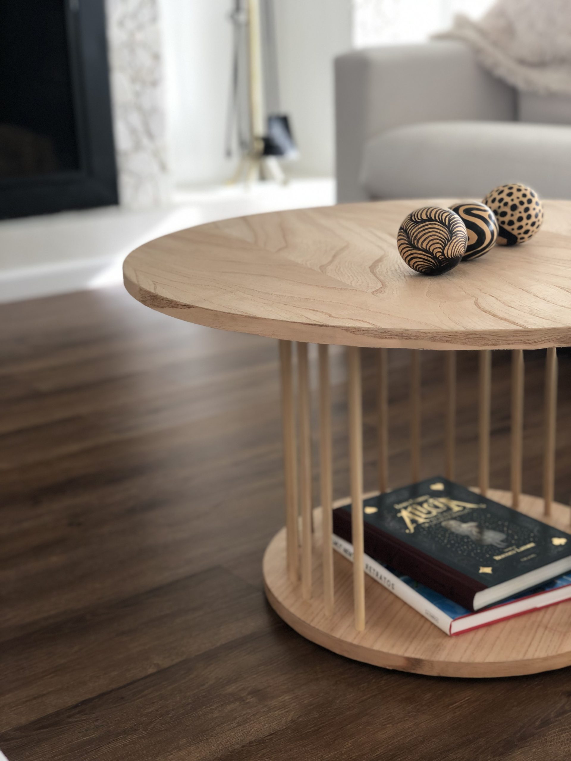 – B A S T Ø N E –