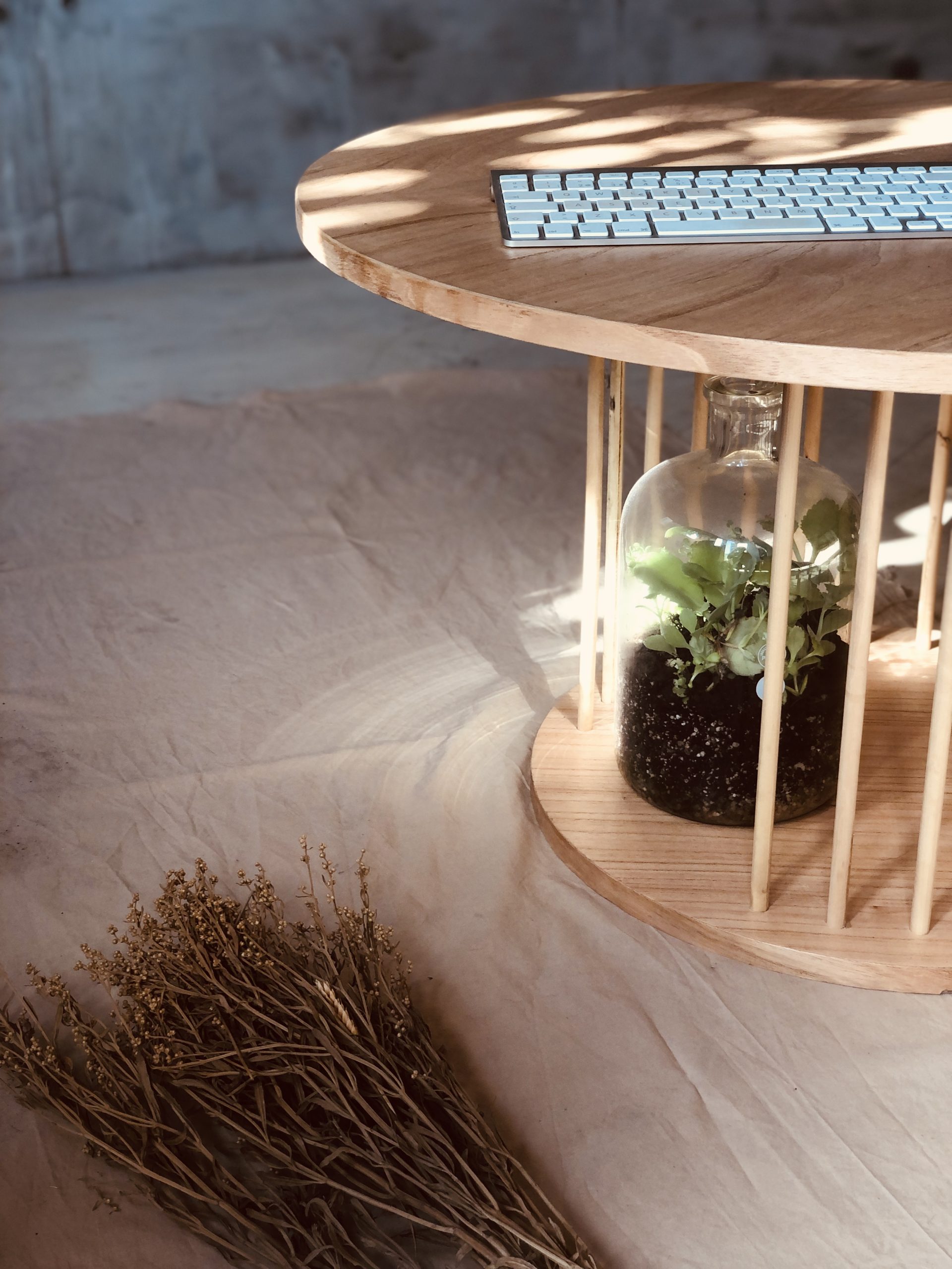 – B A S T Ø N E –