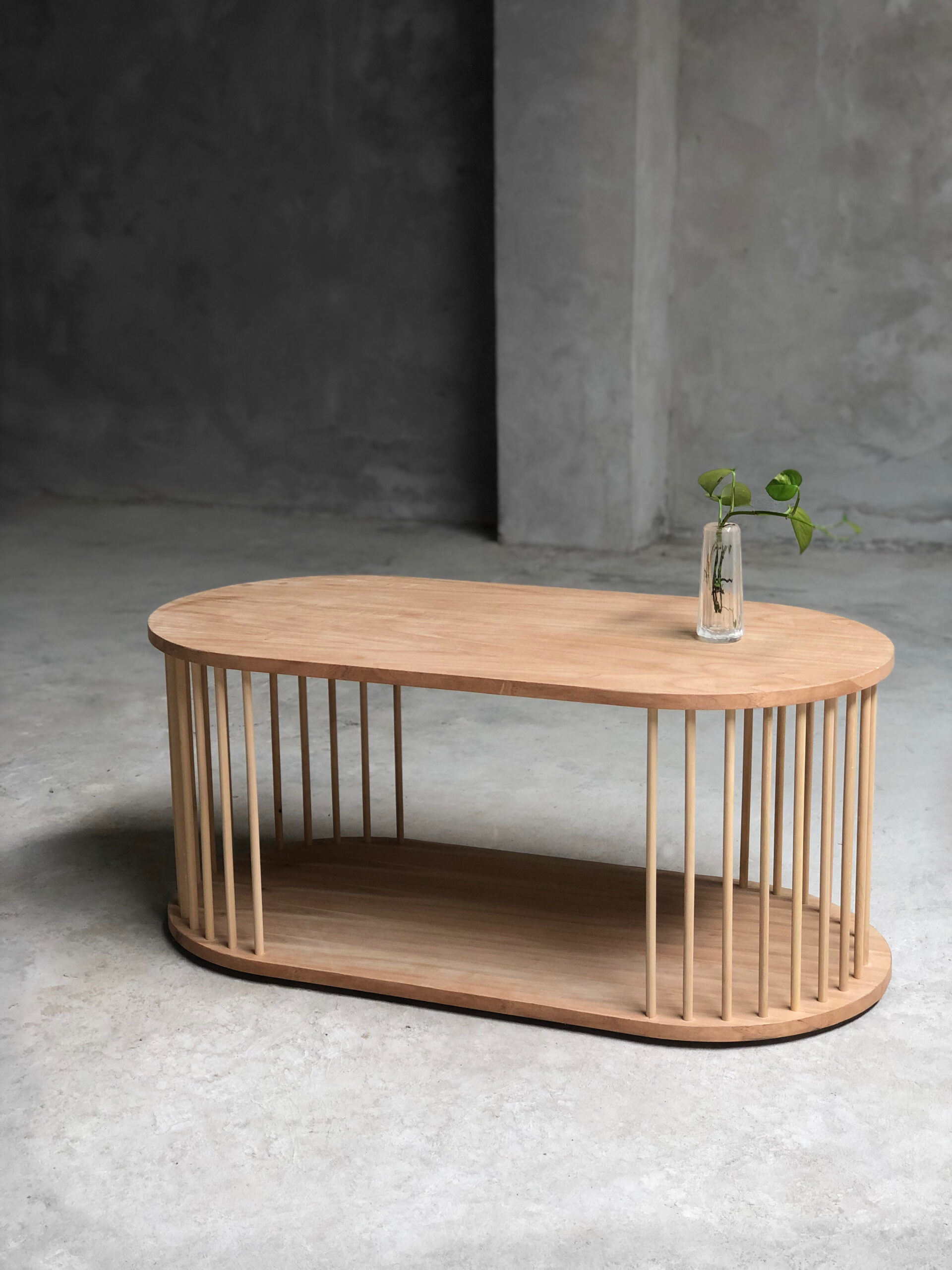 – B A S T Ø N E –